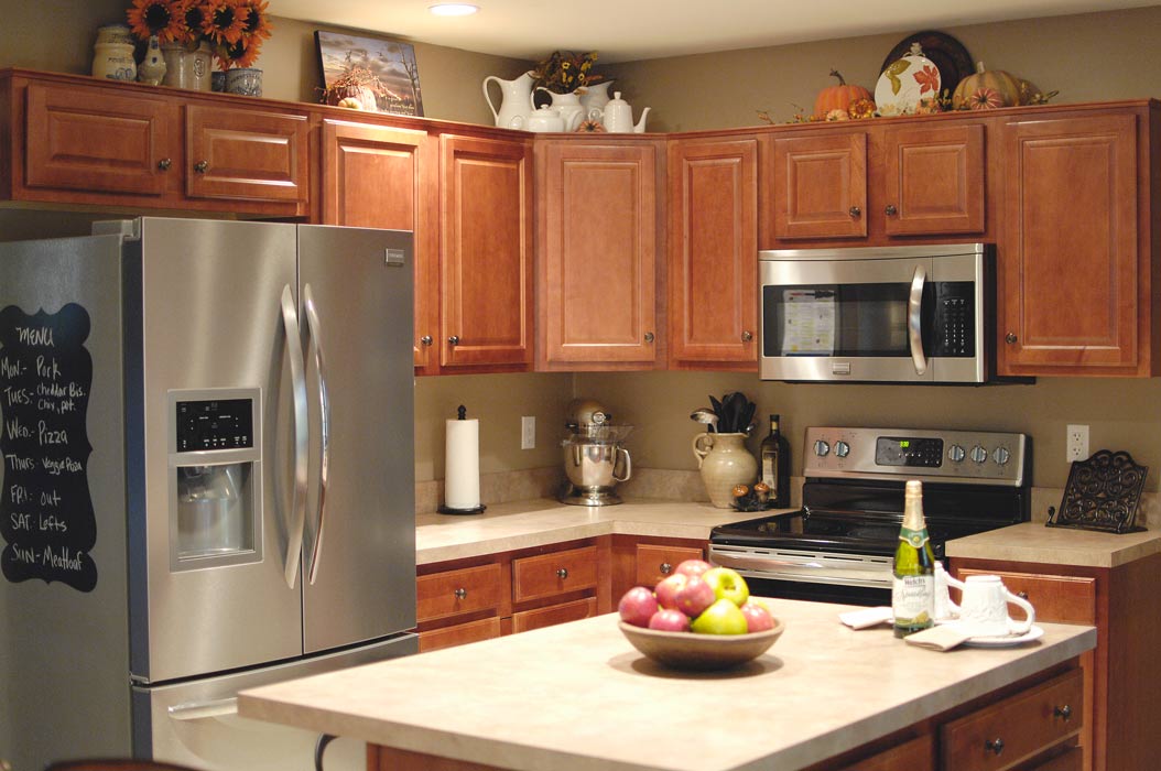 How To Decorate A Kitchen Counter Corner