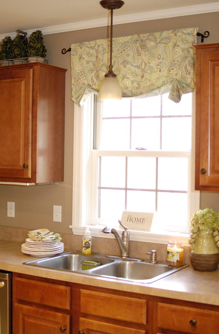 Creating Ambiance with Kitchen Curtains